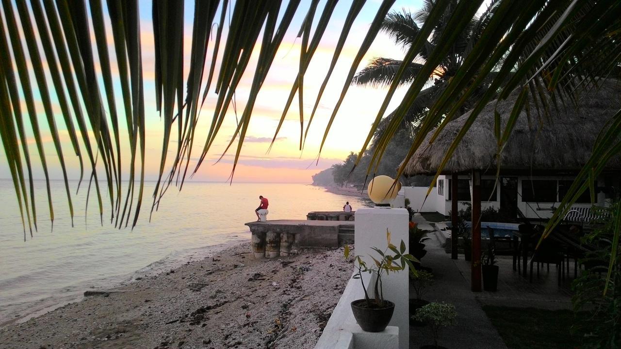 Bamboo Beachhouse Dormitory Garcia Hernandez Εξωτερικό φωτογραφία